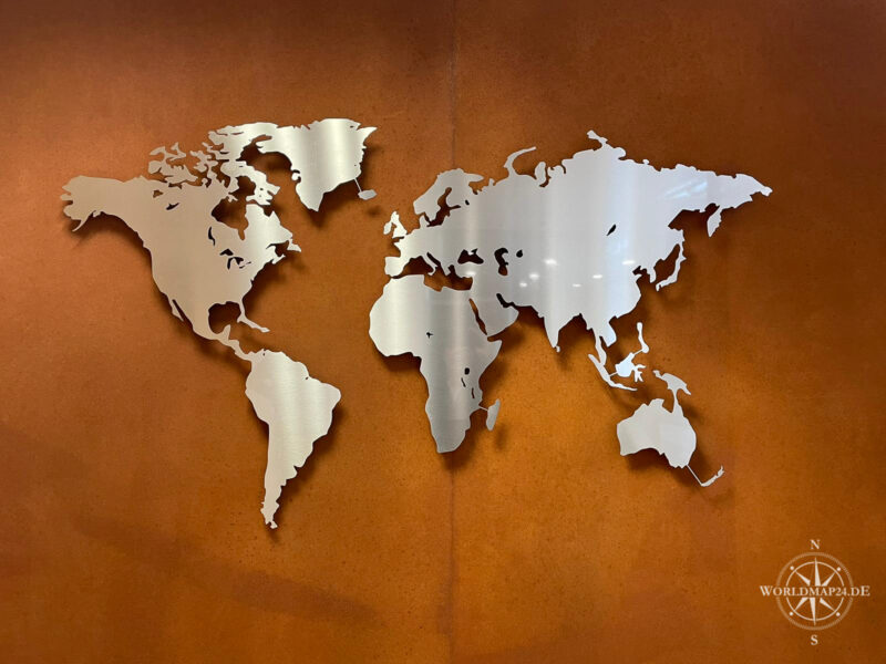 Weltkarte aus Edelstahl